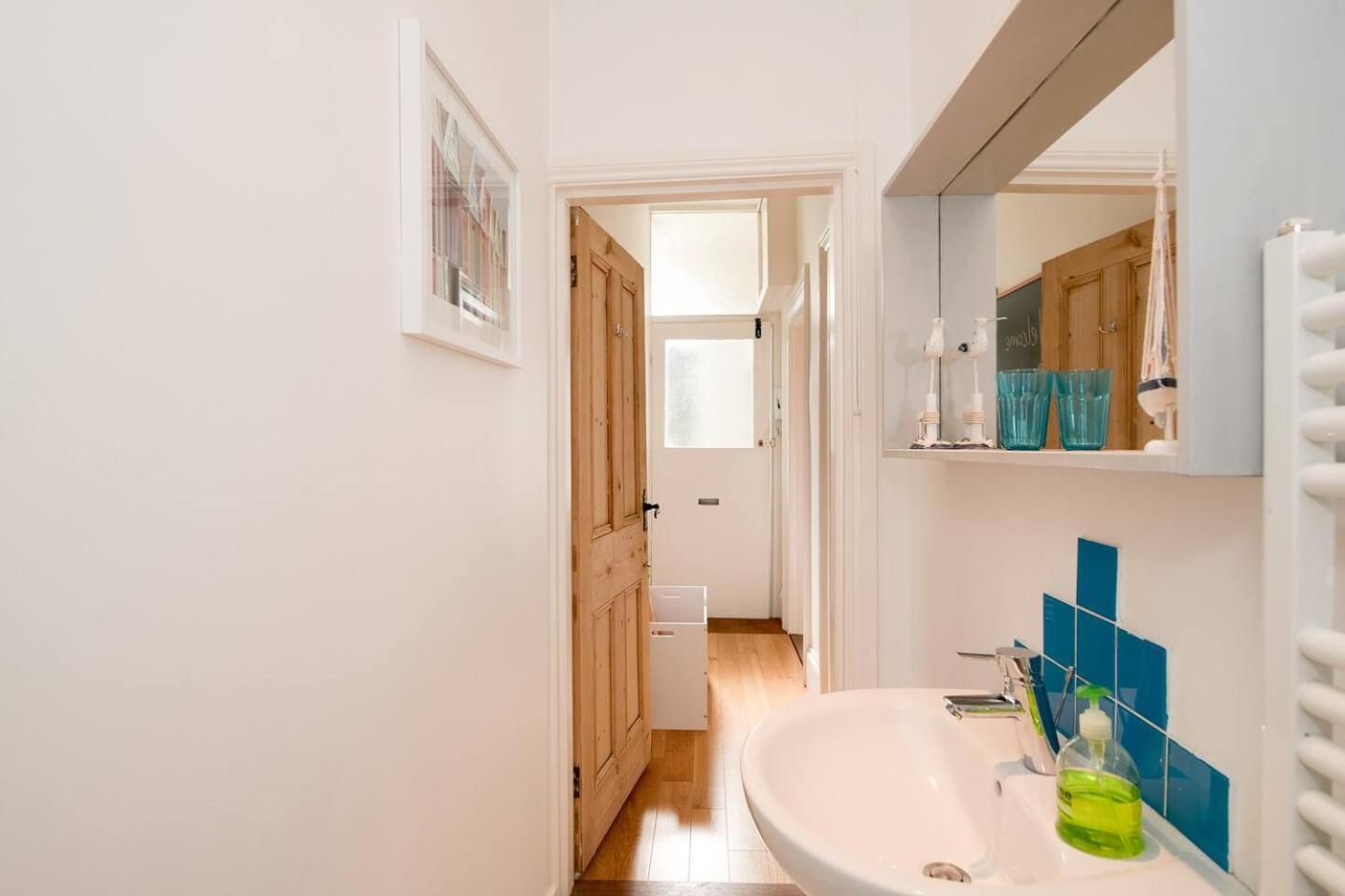 Family Friendly Flat Just Minutes From The Beach! Portsmouth Eksteriør bilde
