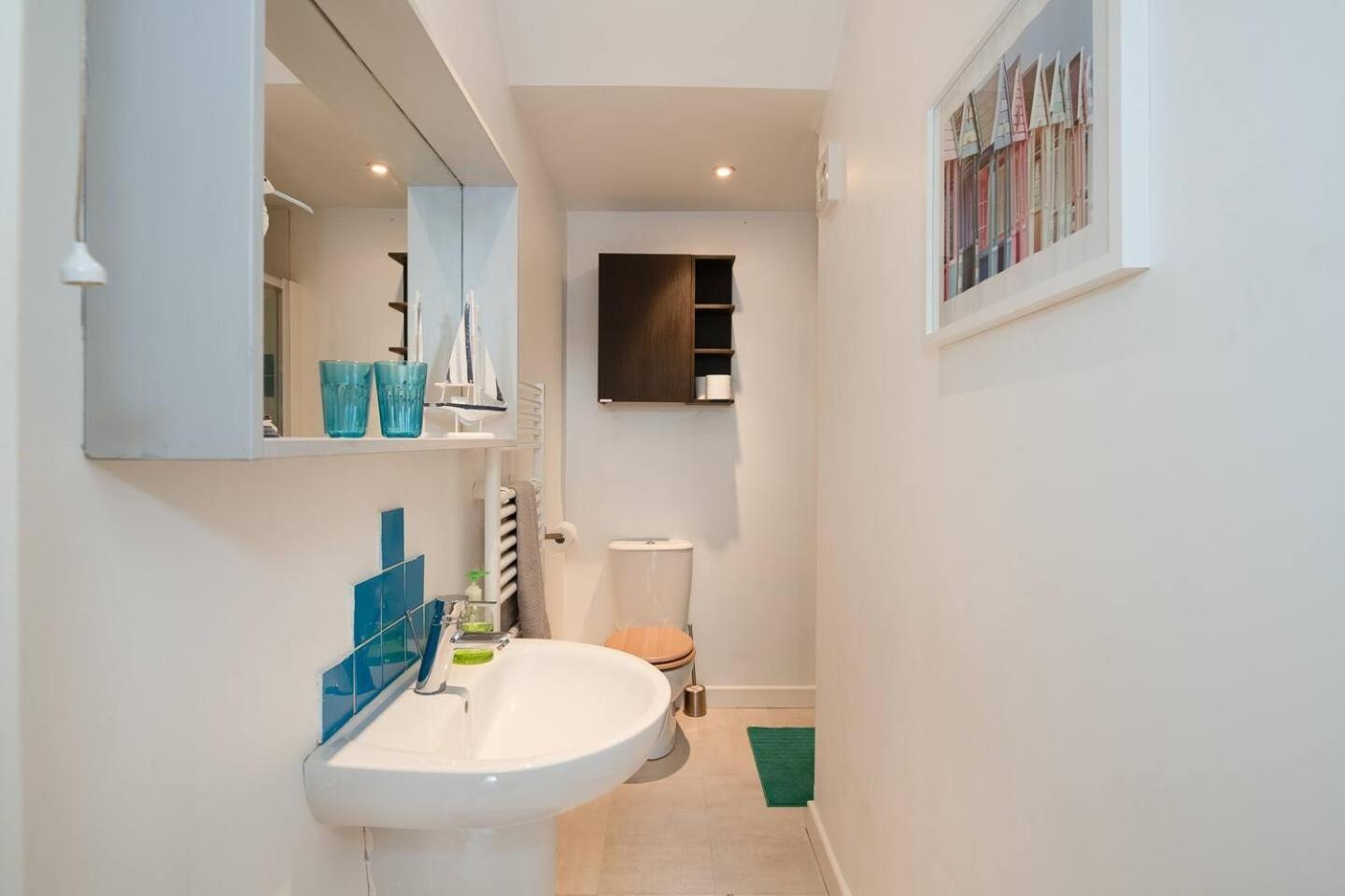 Family Friendly Flat Just Minutes From The Beach! Portsmouth Eksteriør bilde