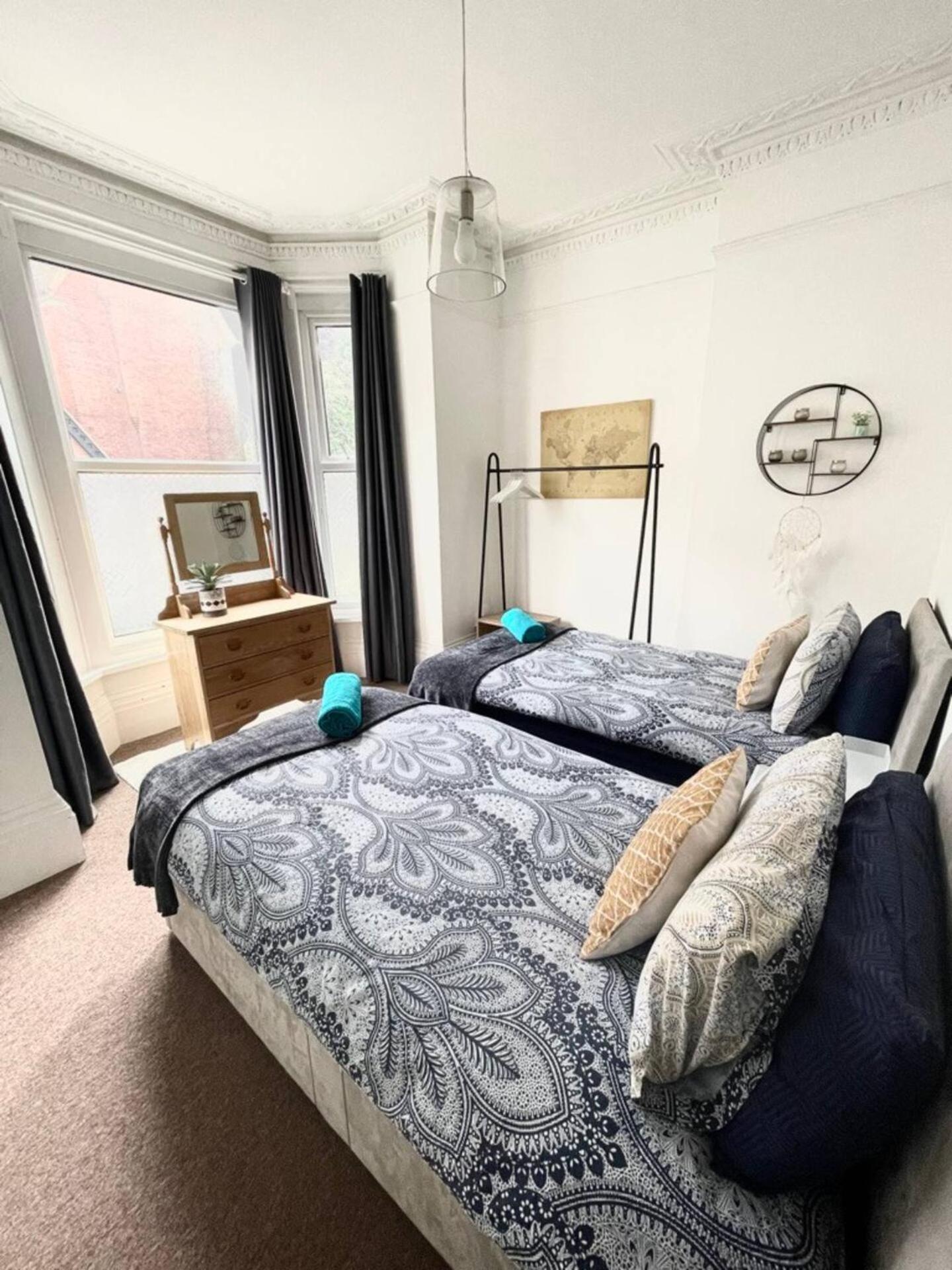 Family Friendly Flat Just Minutes From The Beach! Portsmouth Eksteriør bilde